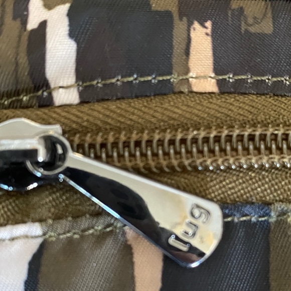 Lug Quilted Camouflage Wallet - Picture 5 of 6